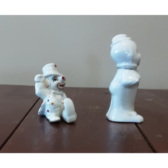 2 Vintage Porcelain Clown FIgurines - Picture 4 of 5